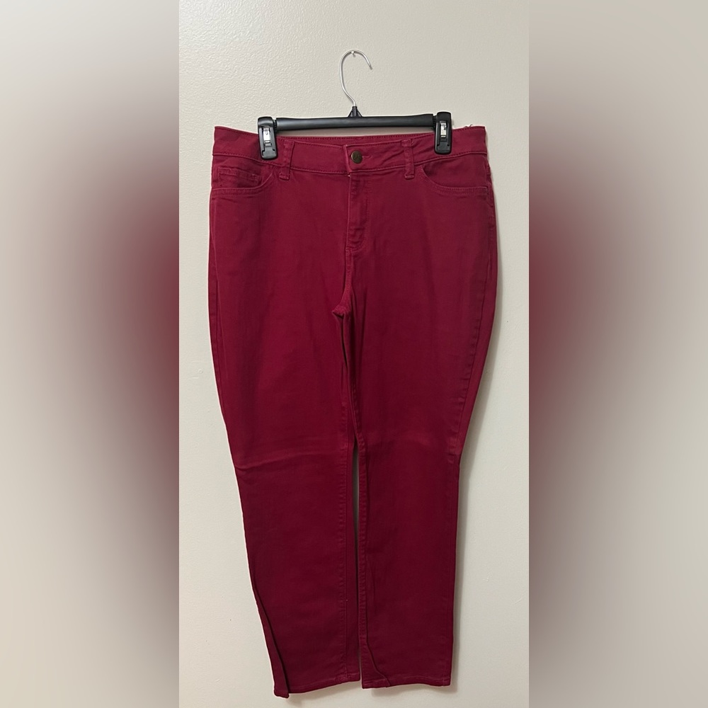 Women’s Lee jeans, size 12, red tapered leg.